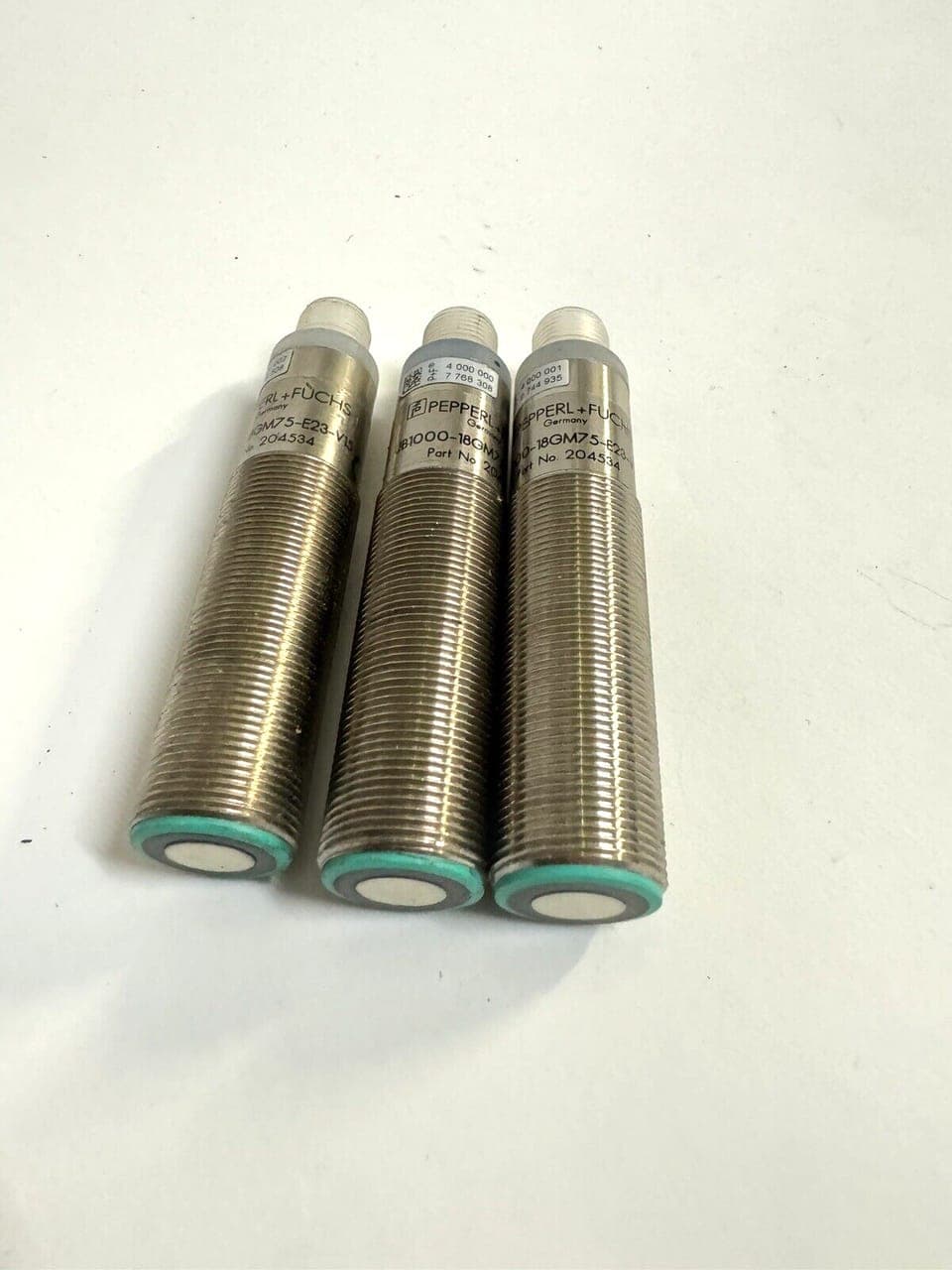 Pepperl + Fuchs UB1000-18GM75-E23-V15 204534 10-30VDC Ultraschallsensor -used-