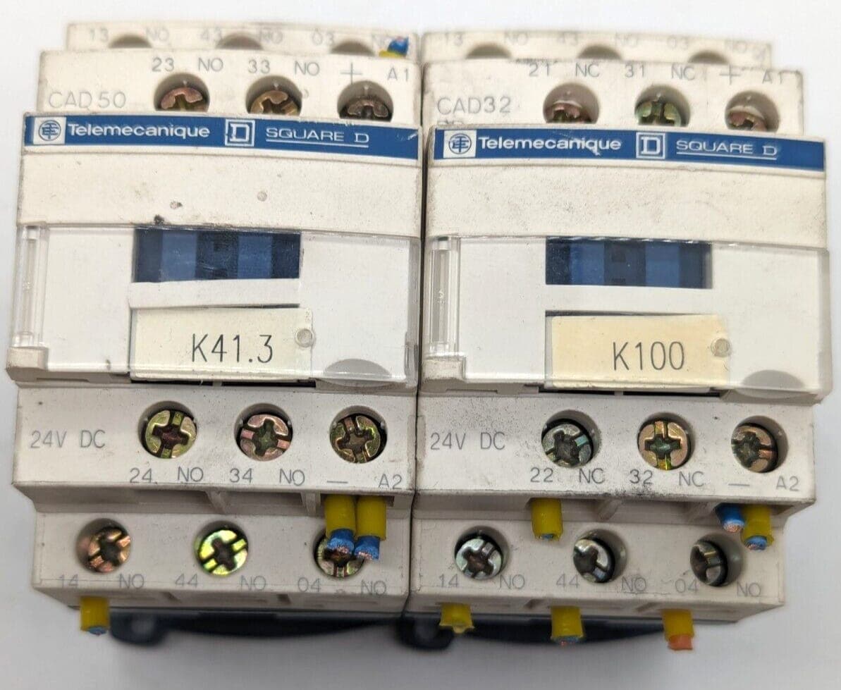 Telemecanique CAD32BD + CAD50BD