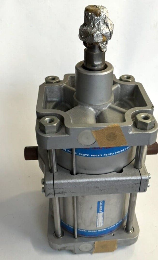 Festo DNGZK-200-200-PPV-A Zylinder 34456 -unused-