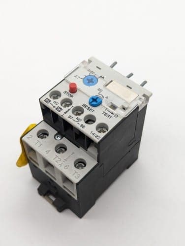 OMRON J7TKN-B-4 2,7-4A