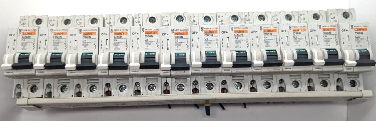 5x MERLIN GERIN multi 9 C60N C4 + 3x C6 +2x C3 + C2 + C20