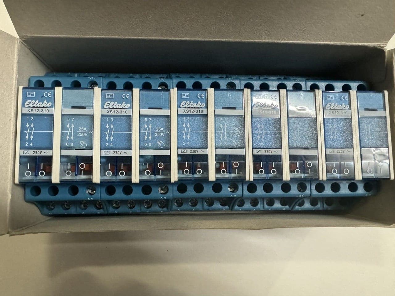 5x Eltako XS12-310-230V Stromstoßschalter 21400930 3 Schließer+ 1Öffner NEU OVP