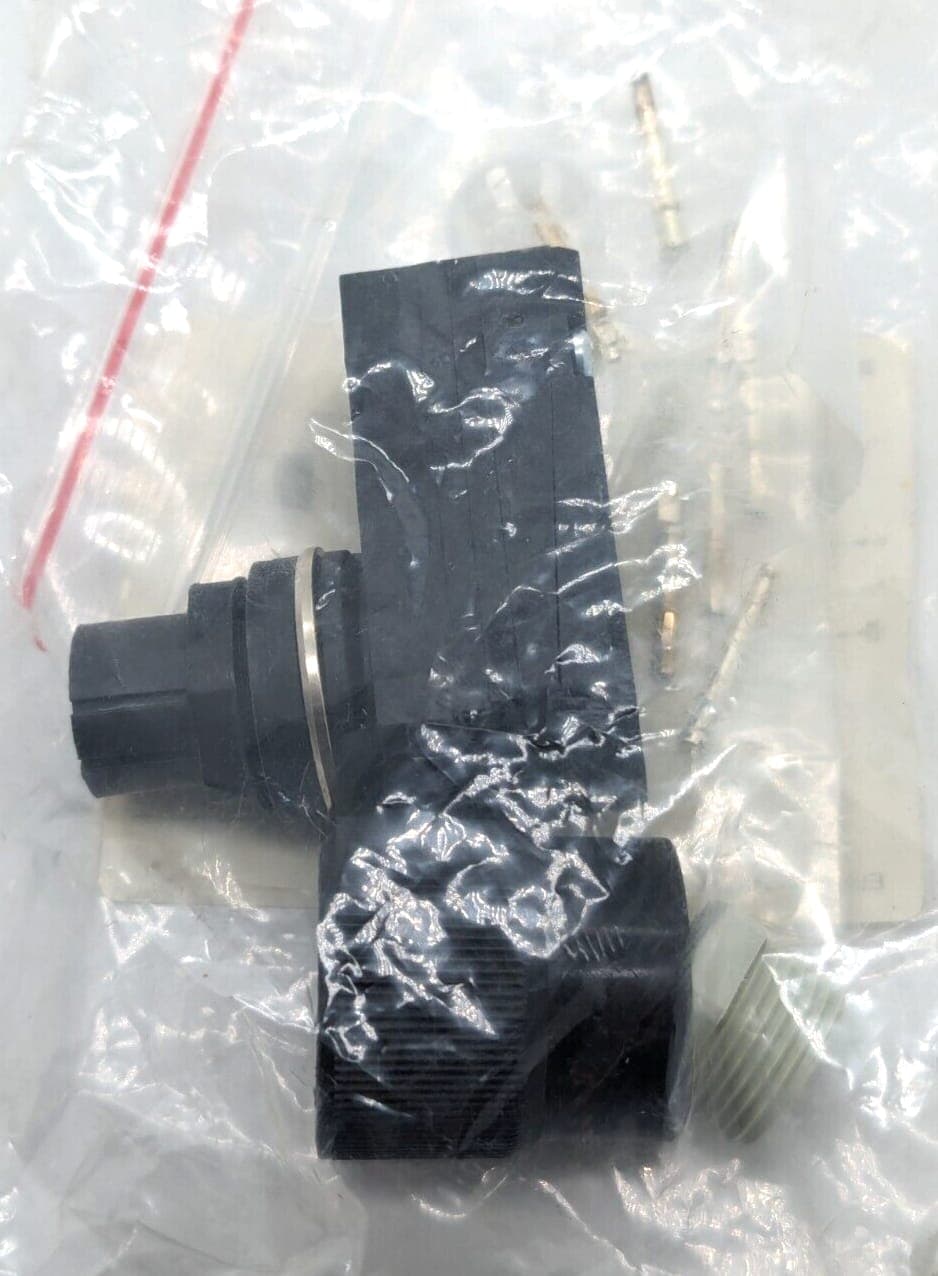 Souriau Stecker 8P/8PM Steckverbinder 8P.V2-7S.053 NEW OVP