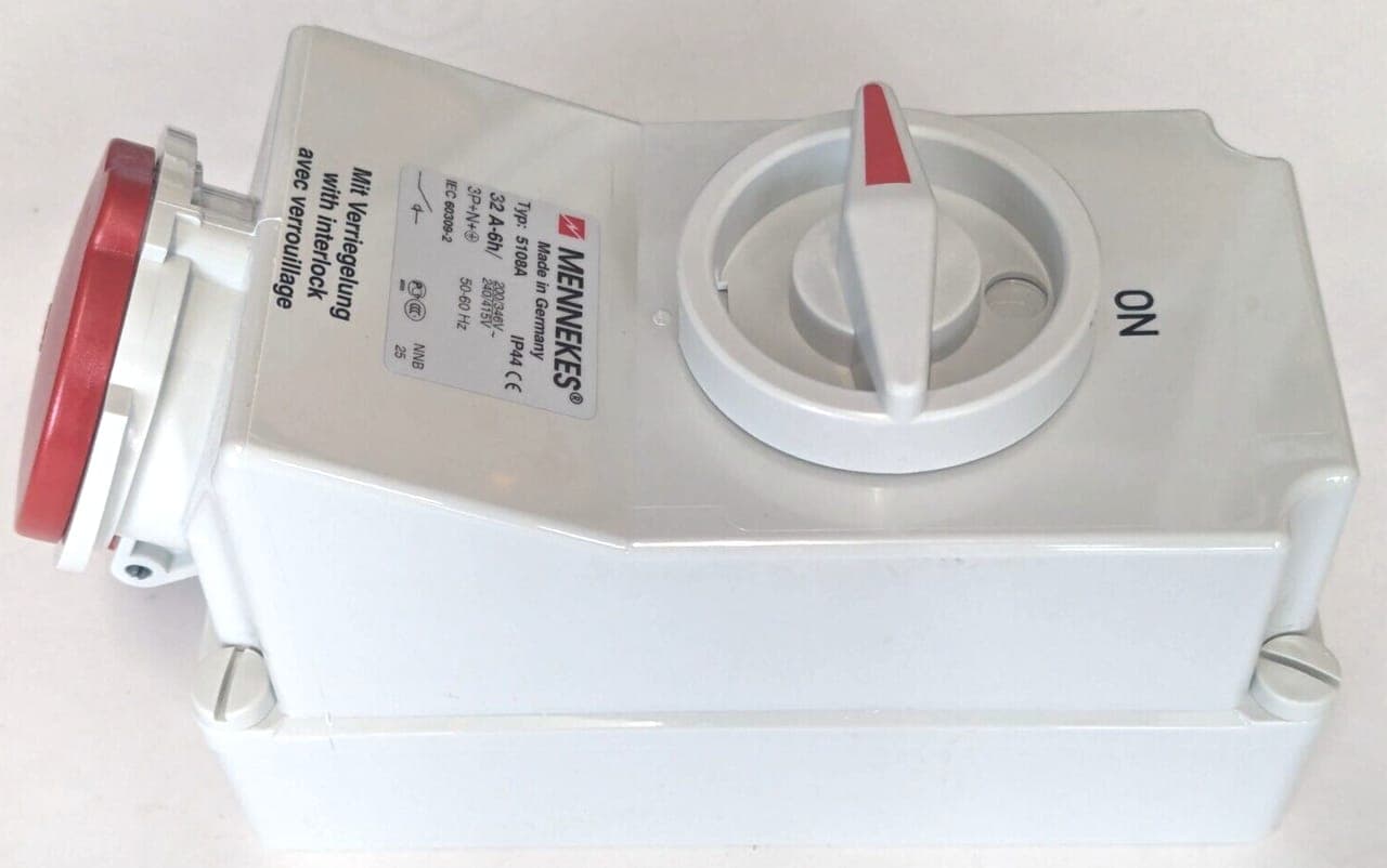 Mennekes Typ 5108A Stockdose 32 A - 6 h NEU OVP