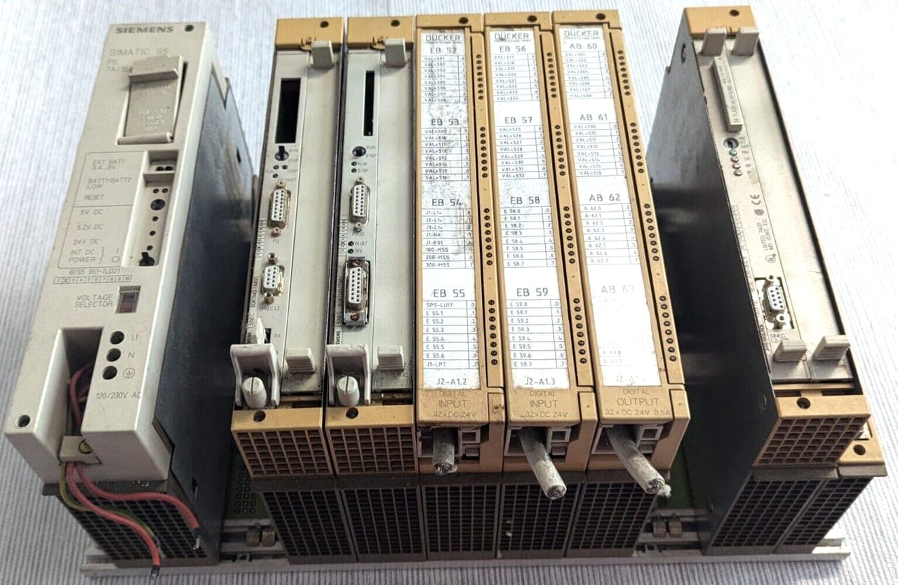 Siemens Simatic S5 PS 7A/15A + 6ES5 306-7LA11 + 6GK1543-1AA01+ 6GK1143-0TB01...