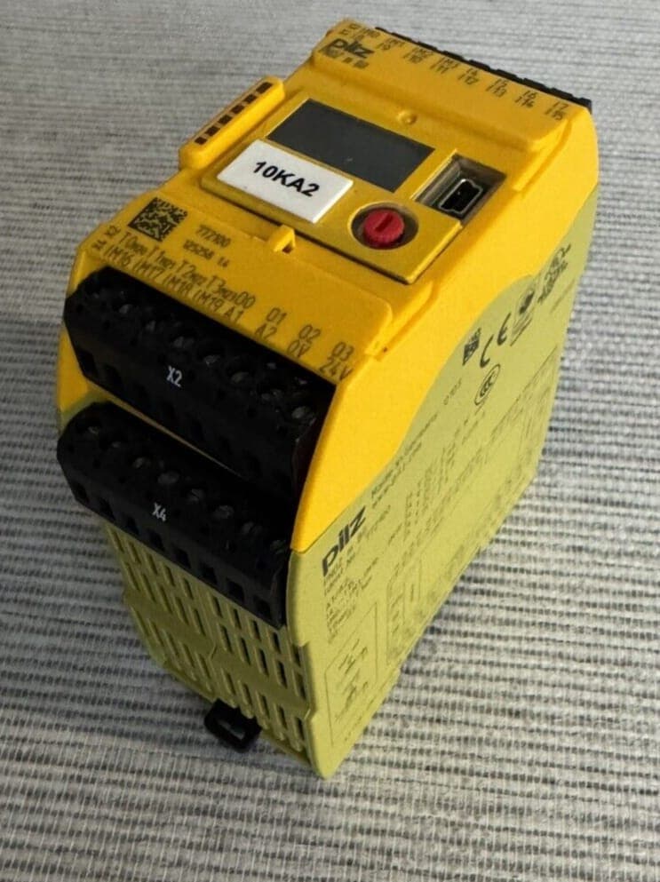 Pilz PNOZ m B0 772100 Sicherheitsrelais Safety Steuerung