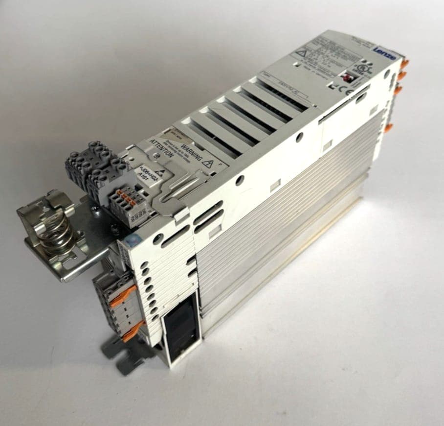 Lenze 8200 Vector E82EV152_4C 13142439 Frequenzumrichter