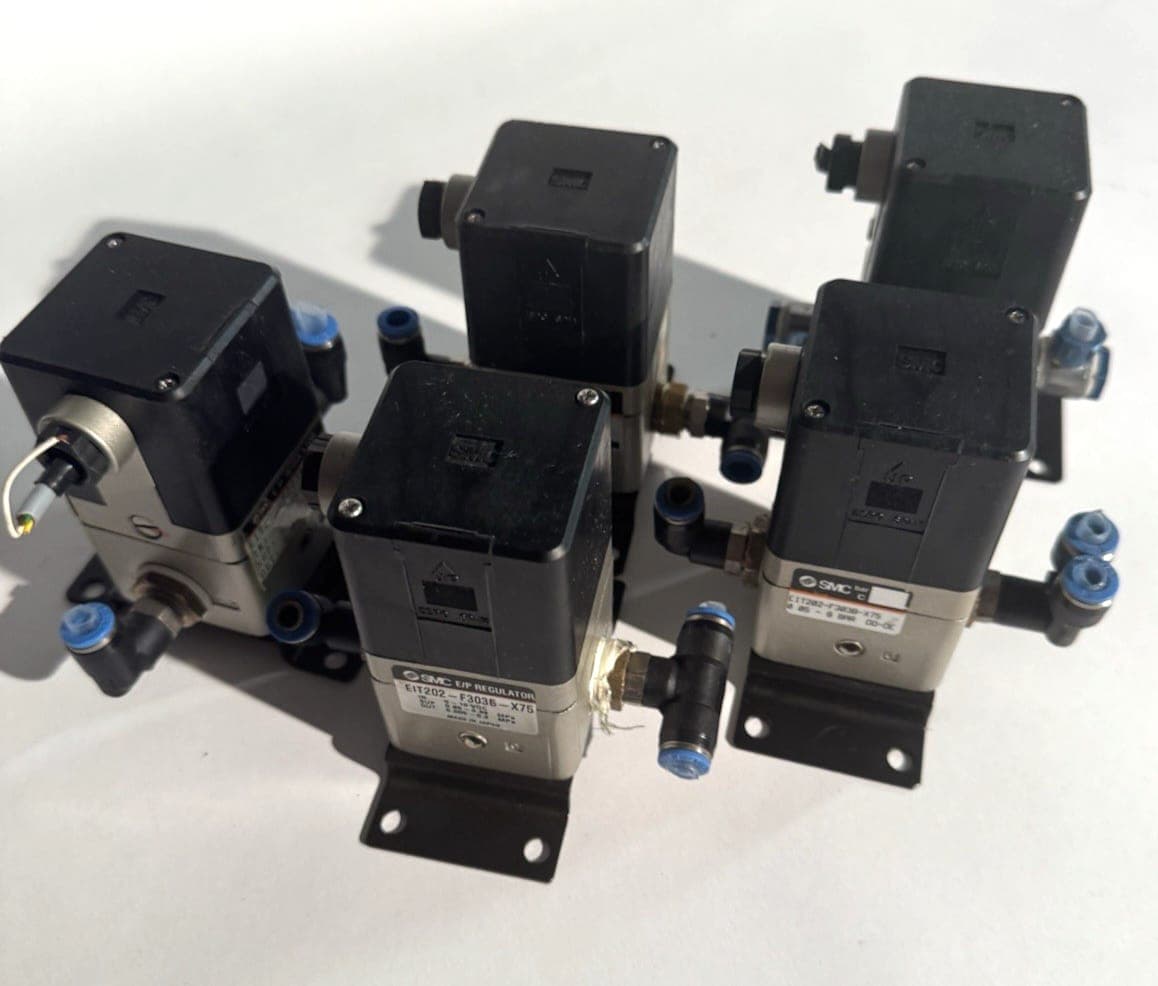 SMC E/P regulator EIT202-F303B-X75 E/P REGLER 1 Stück